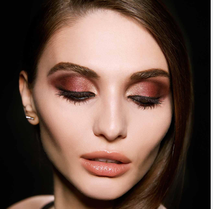 MAYBELLINE NEW YORK THE BURGUNDY BAR EYESHADOW PALETTE- FEATURES 12 EXPERTLY CURATED SHADES